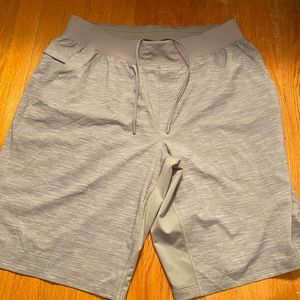 Men’s lululemon shorts XL